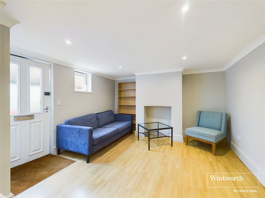 Property photo 3 of 9 Picture No. 31