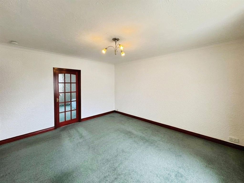 Property photo 3 of 11 3.Jpg