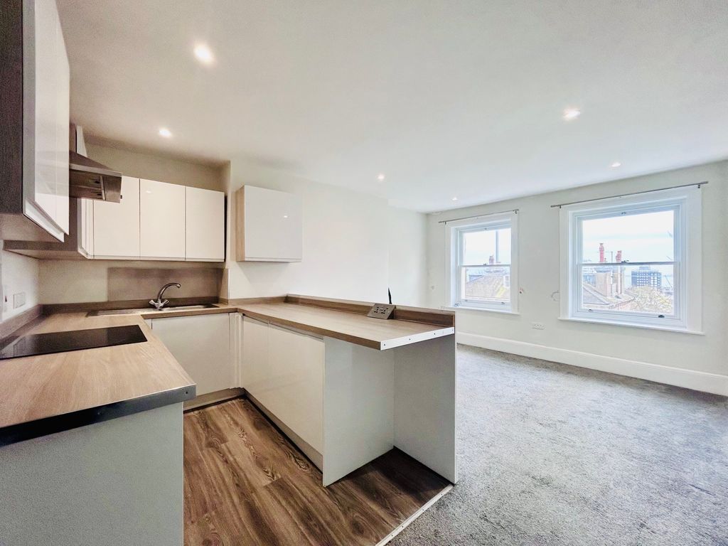 Property photo 1 of 8 Living Room