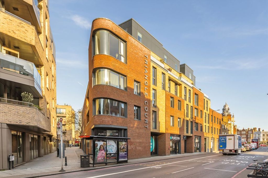 Property photo 1 of 9