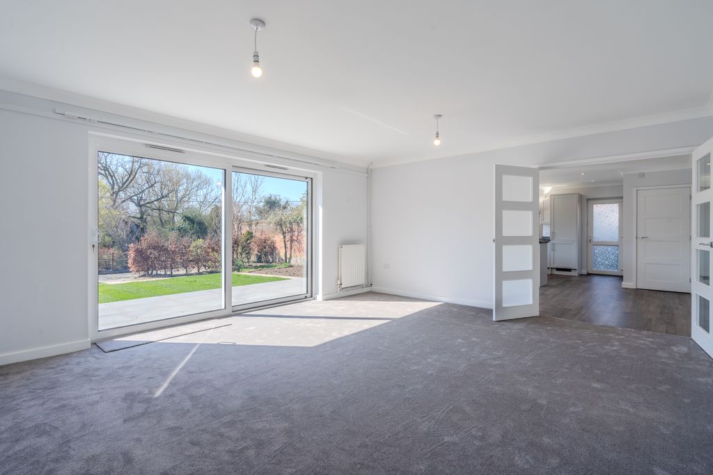 Property photo 3 of 21 Iq_00117-Hdr