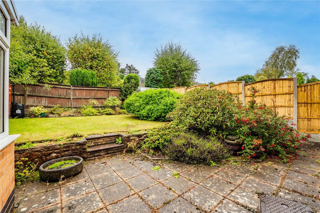 Property photo 2 of 32 Picture No. 31