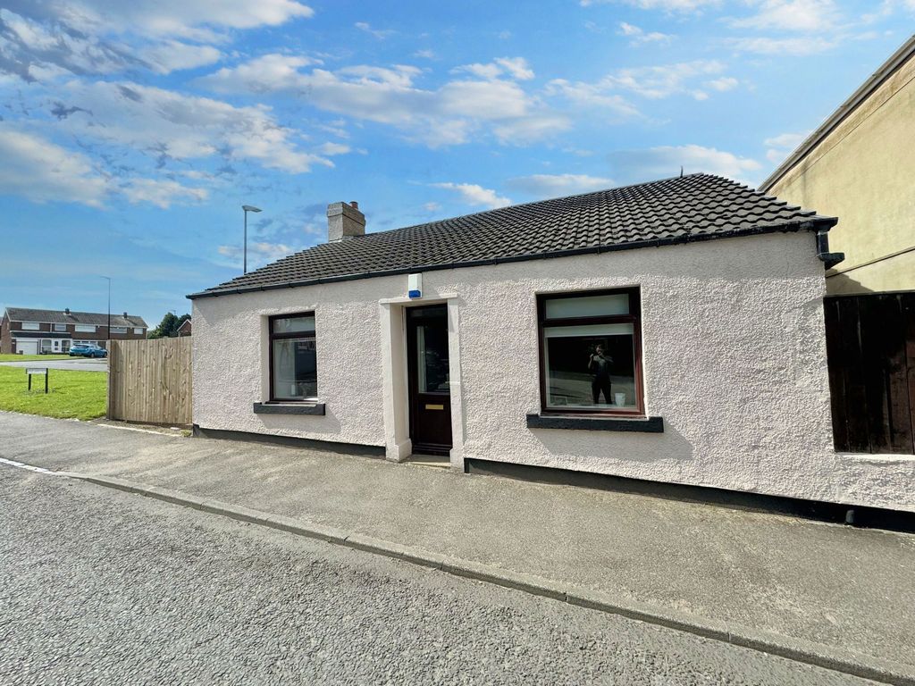 Property photo 1 of 23