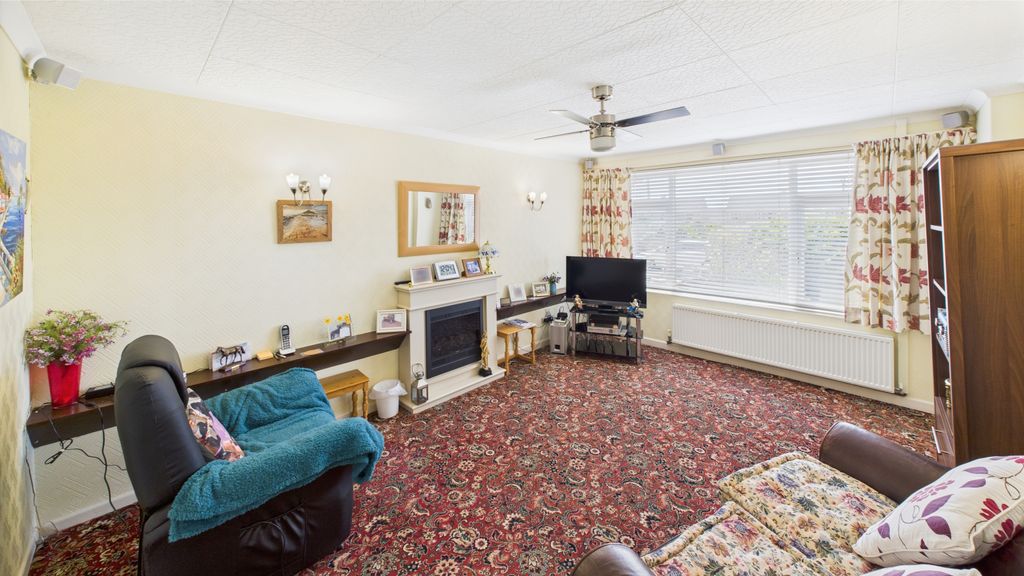 Property photo 2 of 11 Gallery