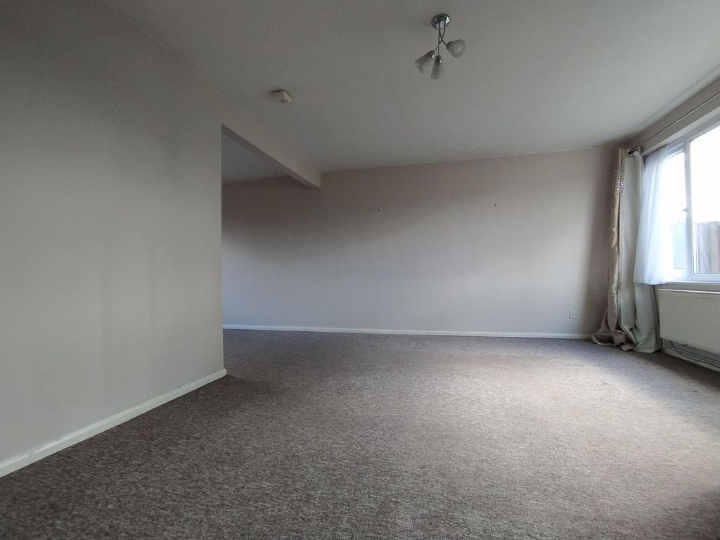 Property photo 3 of 16 Image