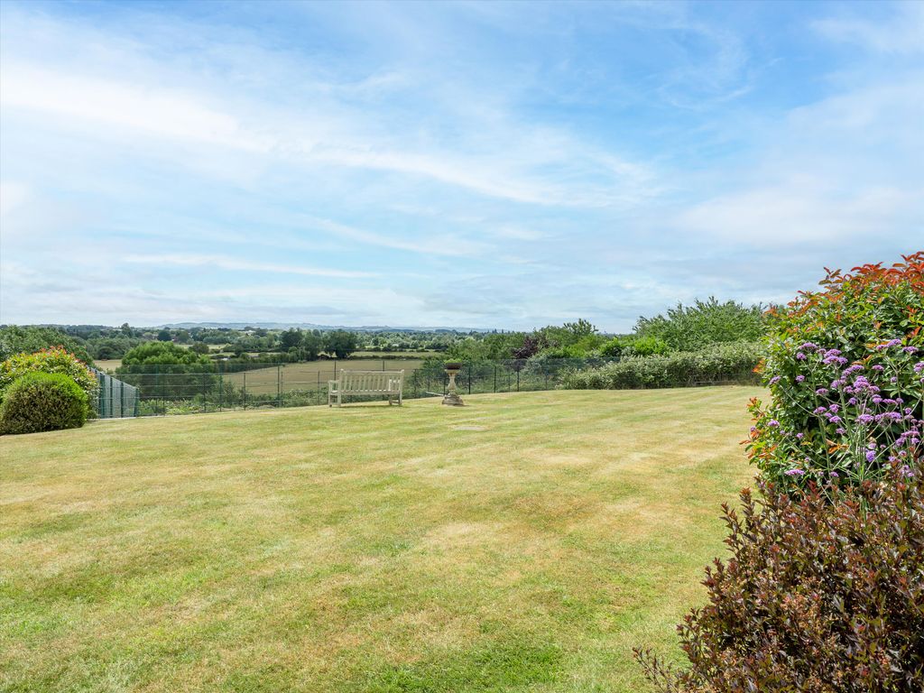 Property photo 3 of 50 Image