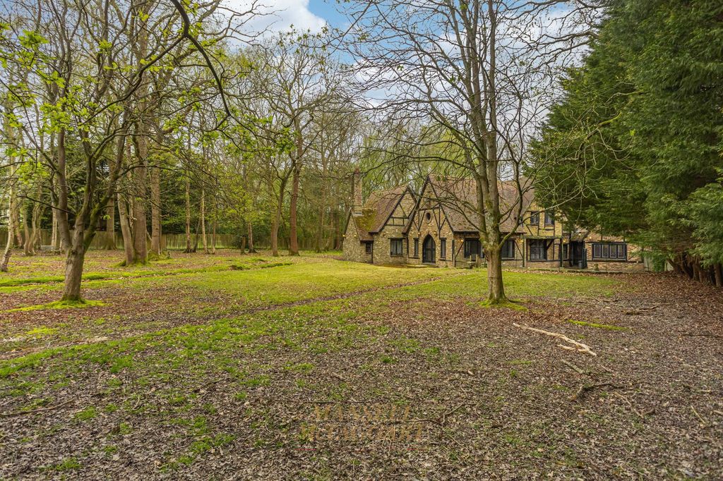 Additional image 15 of 2 bed detached house for saleBalcombe Road, Crawley RH10
