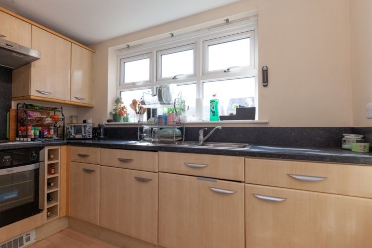 Property photo 2 of 6 253772-Std