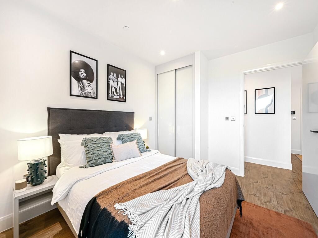 Property photo 3 of 5 Gallery