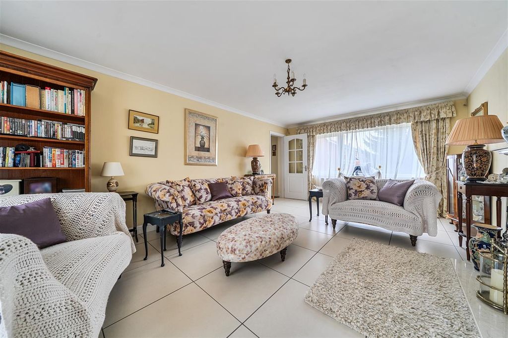 Property photo 3 of 29