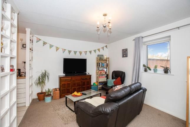 Property photo 2 of 8