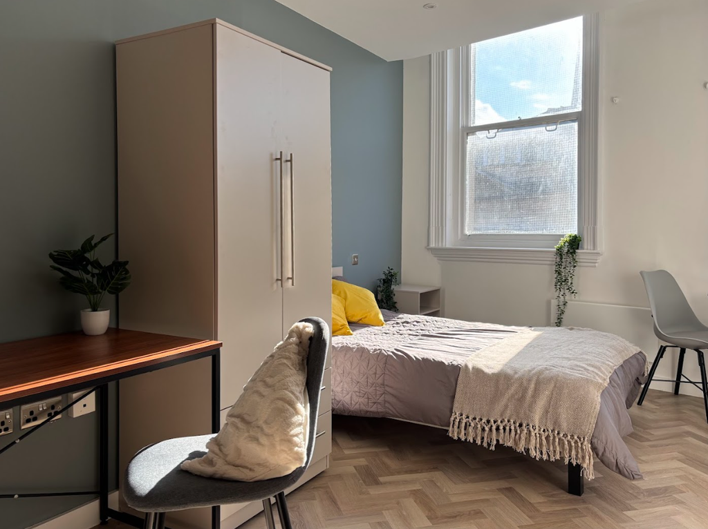 Property photo 1 of 6