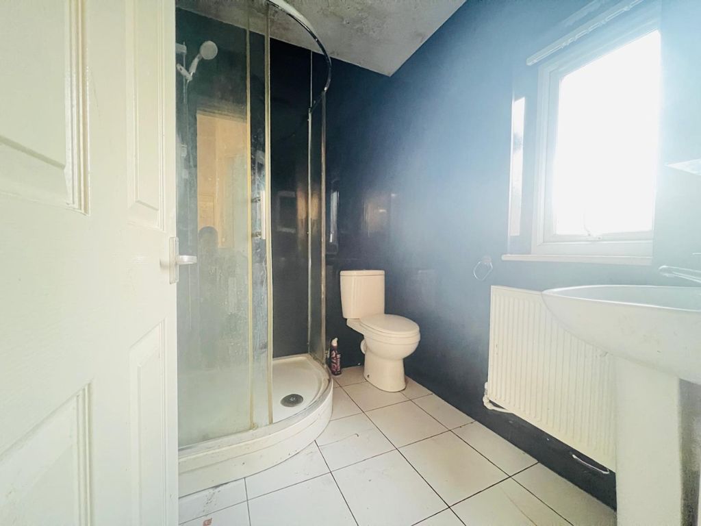 Property photo 2 of 4