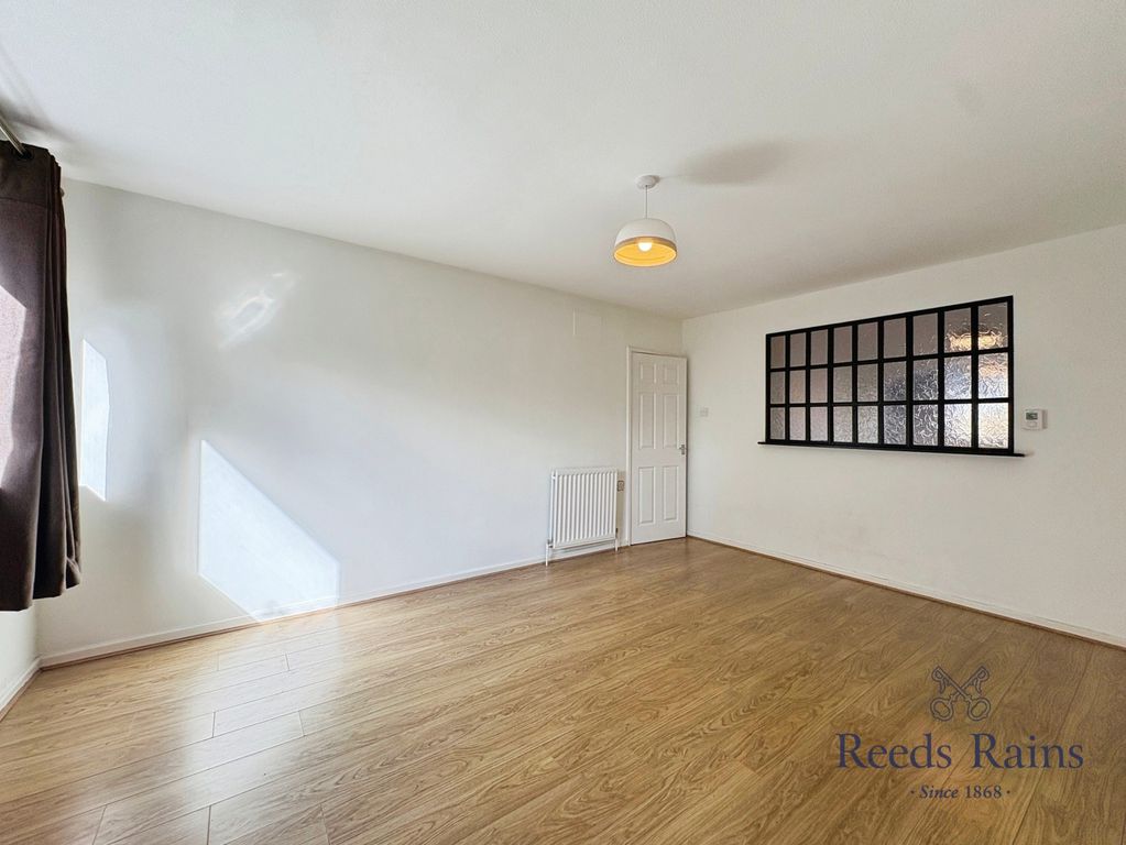 Property photo 2 of 12 Pbox-Img.Jpg