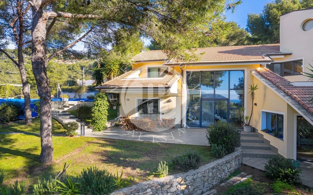 Property photo 2 of 57