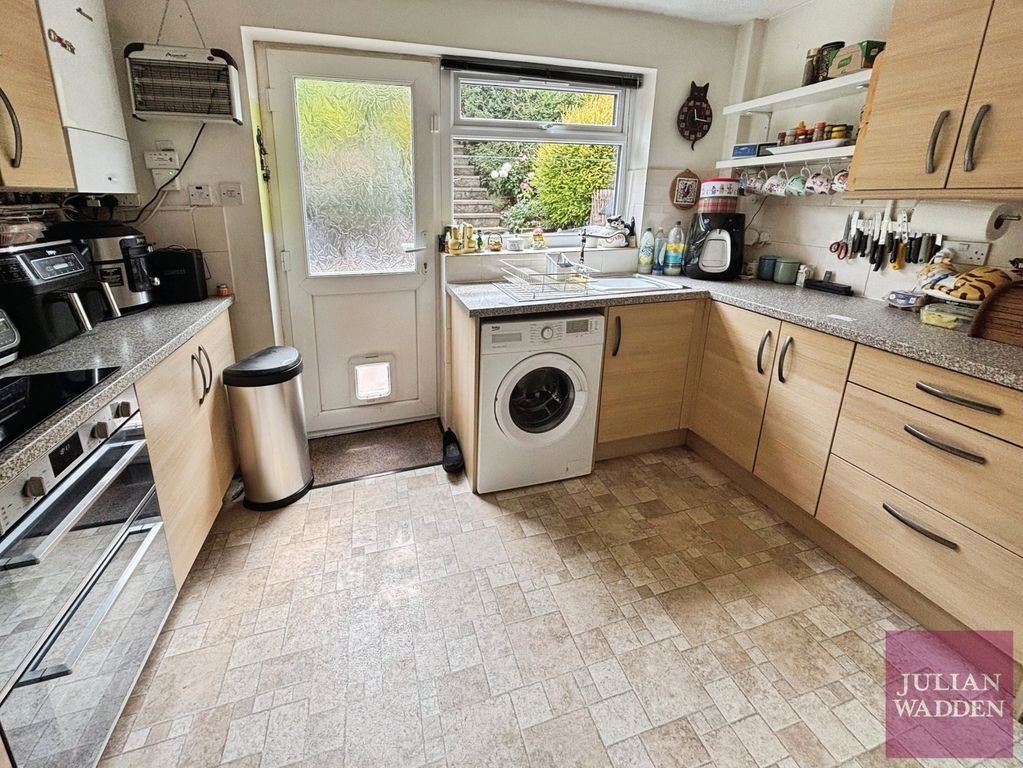 Property photo 3 of 8 Picture No. 02