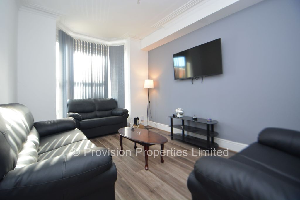 Property photo 1 of 13 Photo