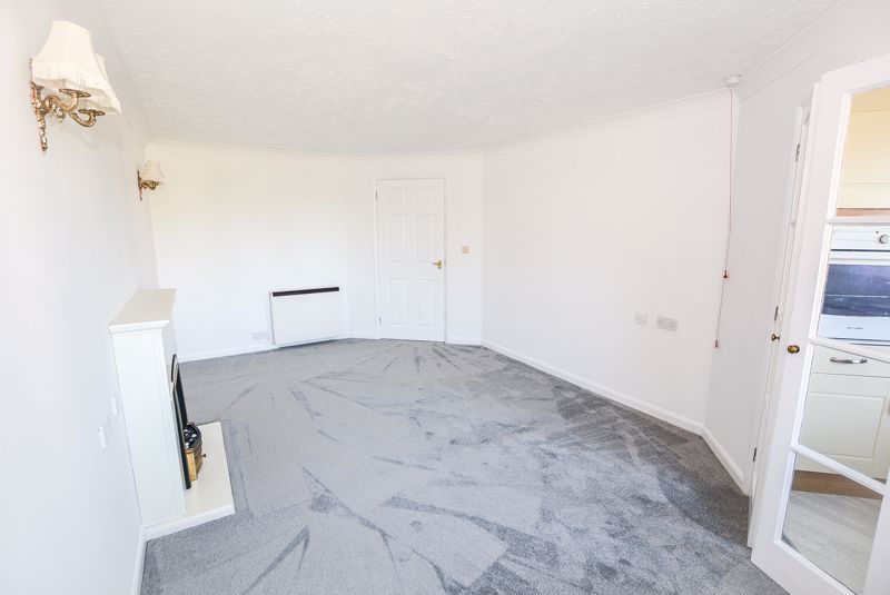 Property photo 3 of 12 Photo 2