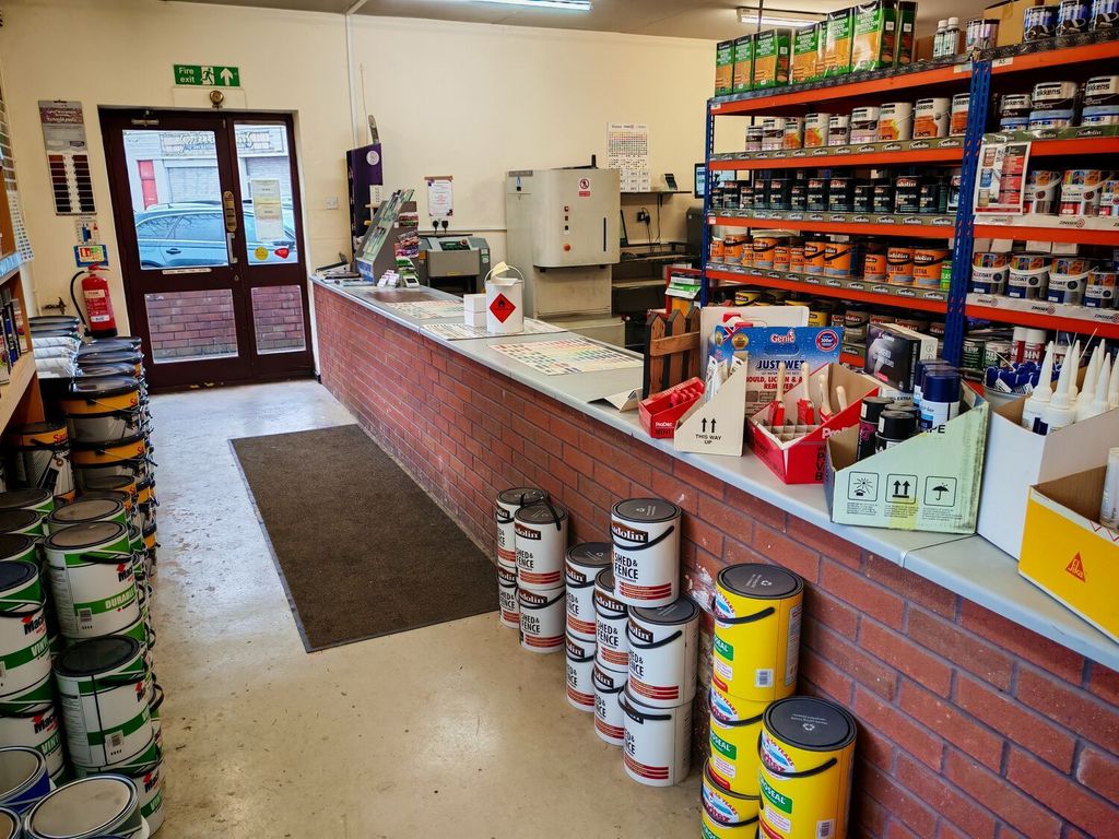 Property photo 1 of 10