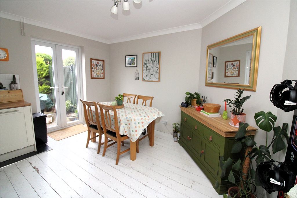 Property photo 3 of 18 Picture No. 12