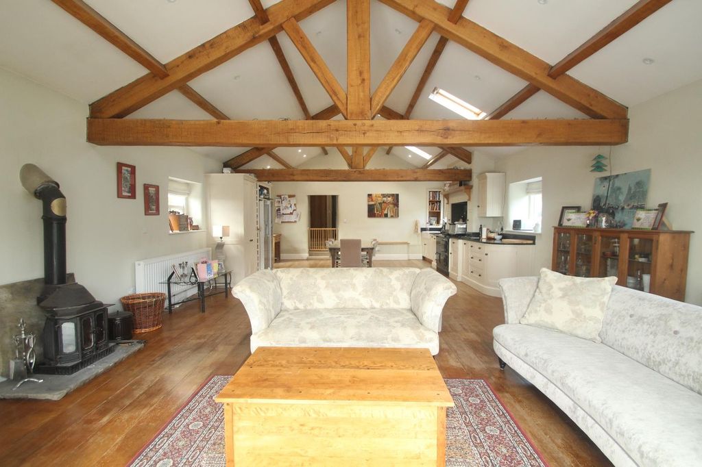 Property photo 2 of 16 0 General