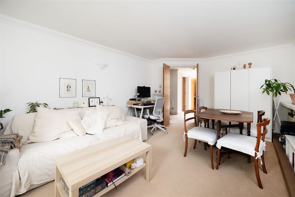 Property photo 2 of 10 P04 (24).Jpg