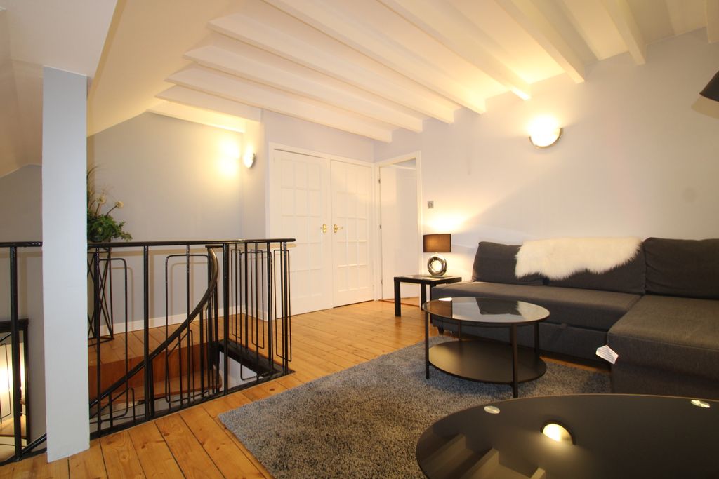 Property photo 2 of 12 Lounge