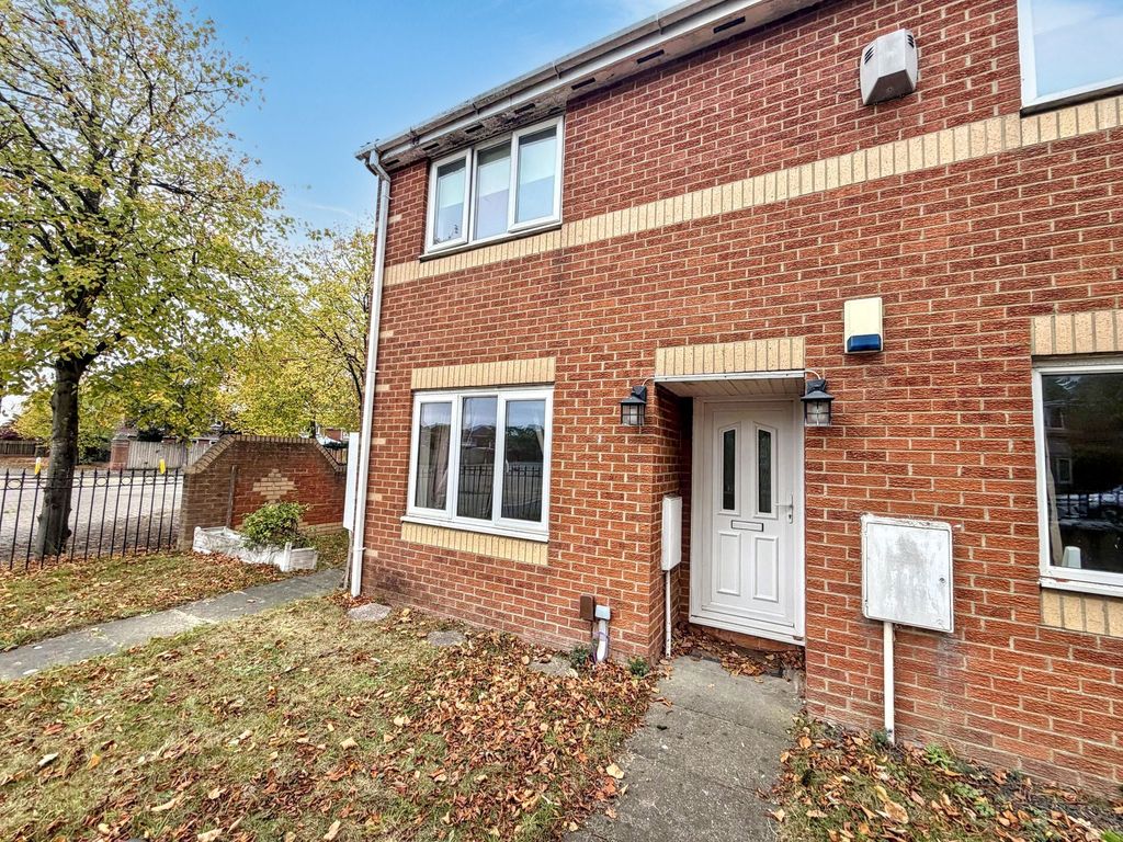 Property photo 1 of 9