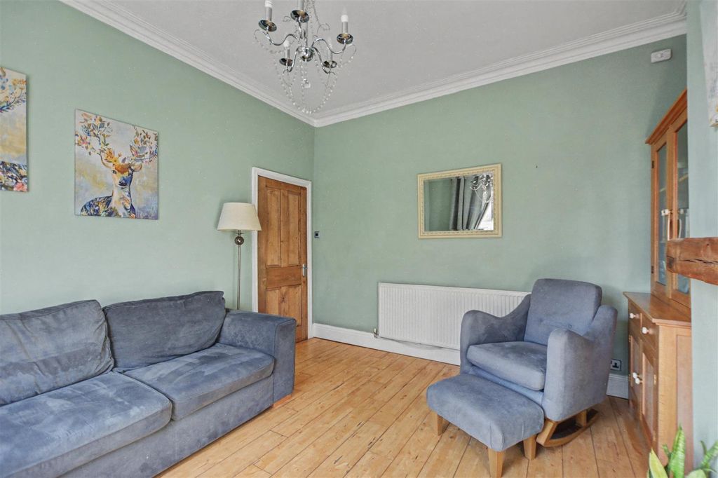 Property photo 3 of 26 Lounge_2.Jpeg