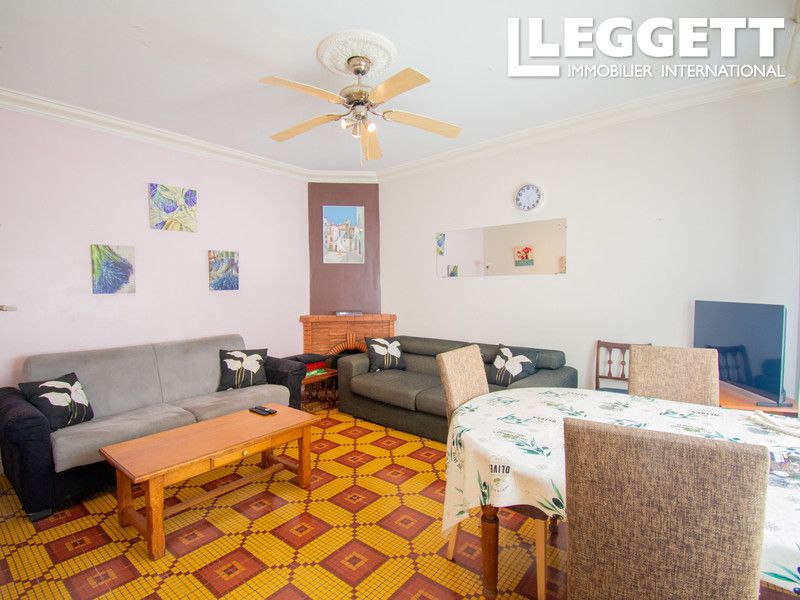 Property photo 2 of 10