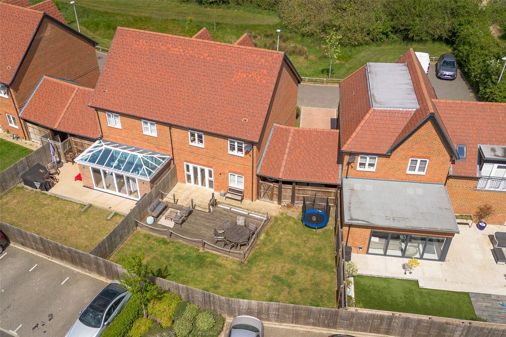 Property photo 2 of 24 Picture No. 02