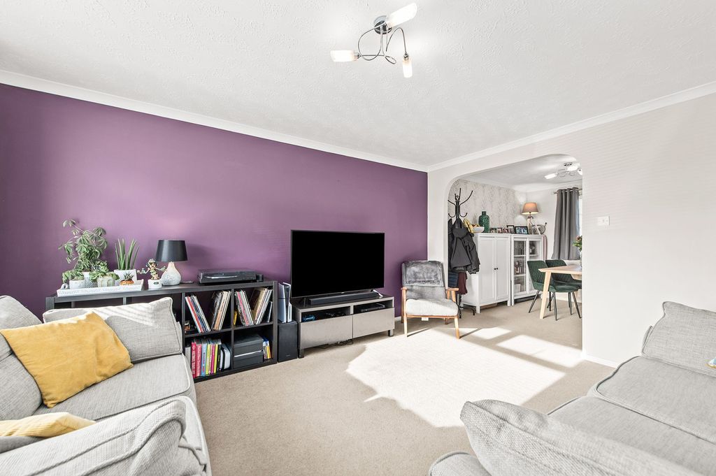 Property photo 2 of 14