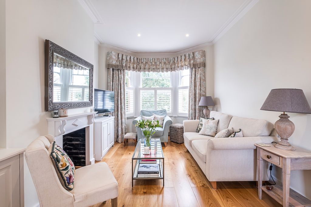 Property photo 2 of 14