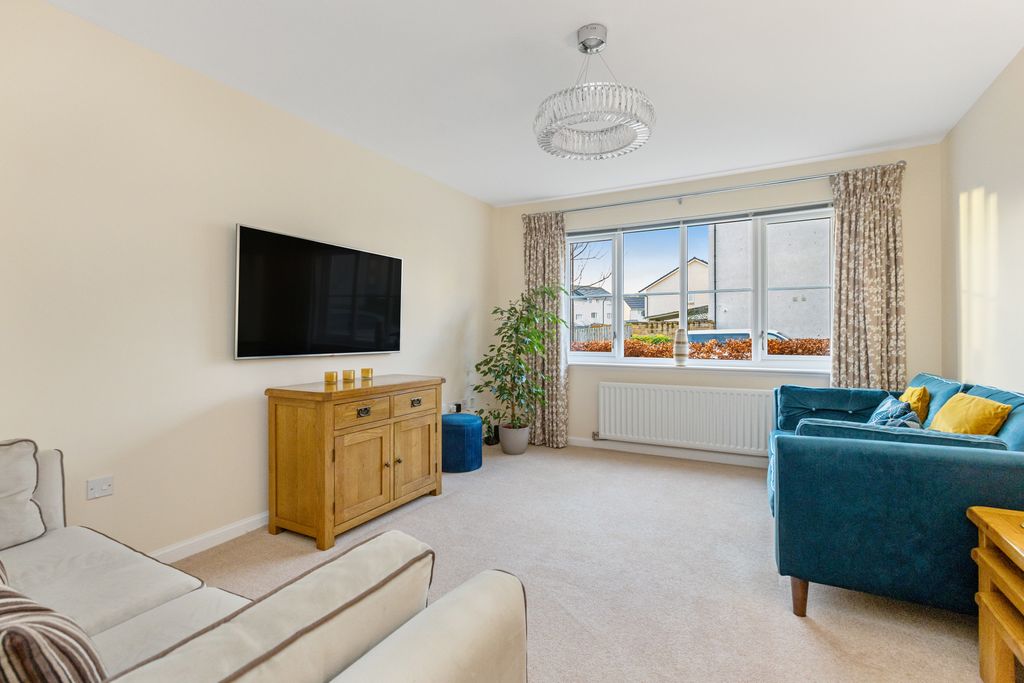 Property photo 2 of 21 Property Image 2