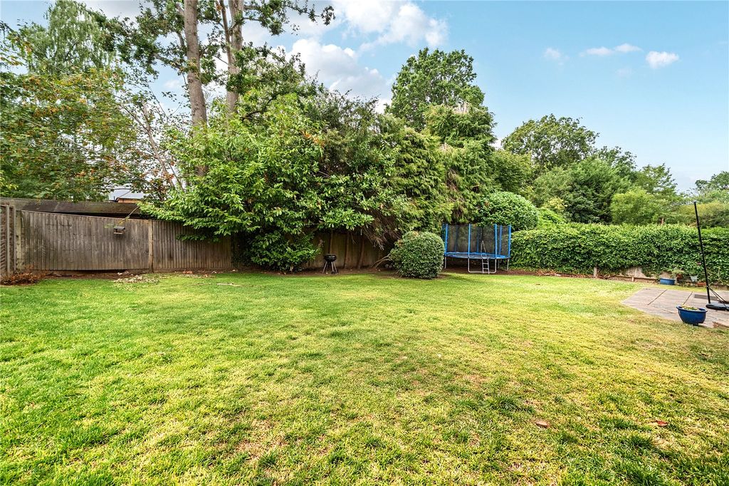 Property photo 3 of 16 Garden