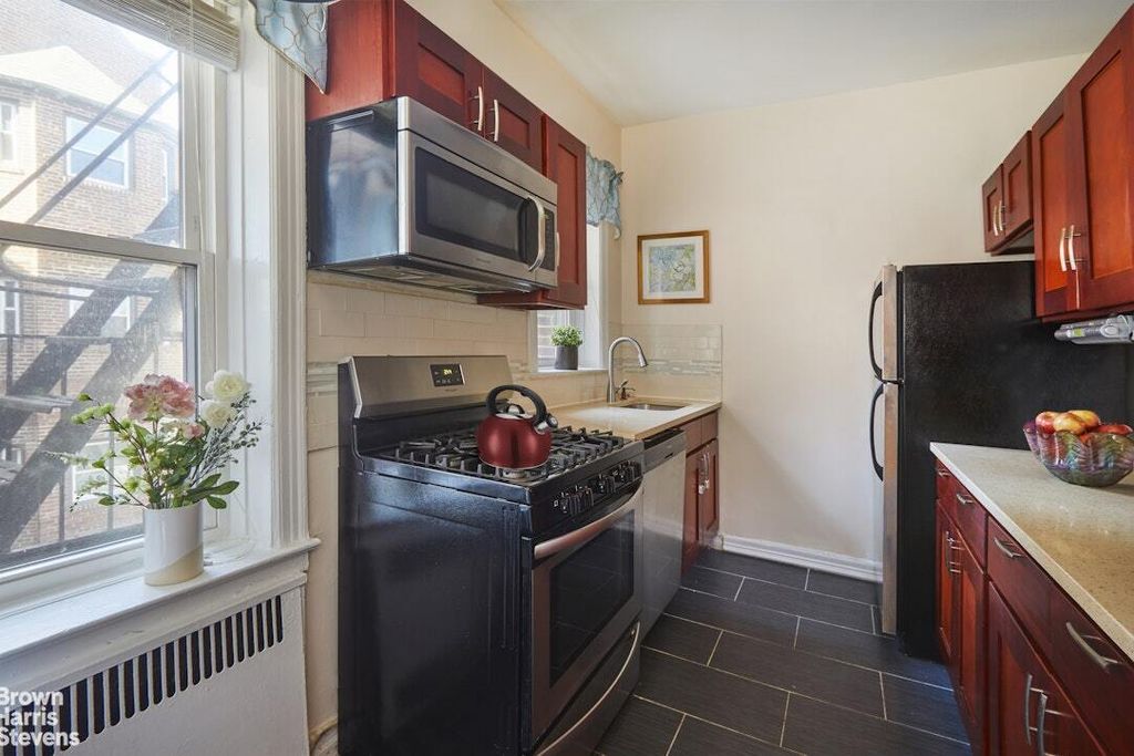 Property photo 2 of 13 <Alttext/>