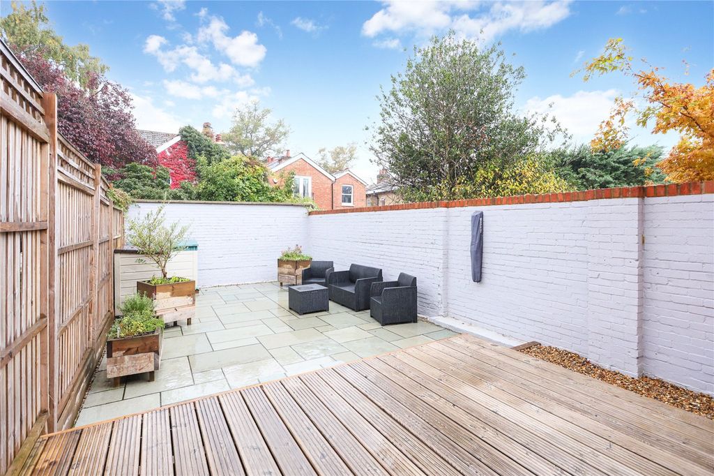 Property photo 2 of 10 Picture No. 11