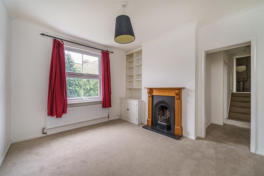 Property photo 2 of 7 Ritherdon Road-2.Jpg