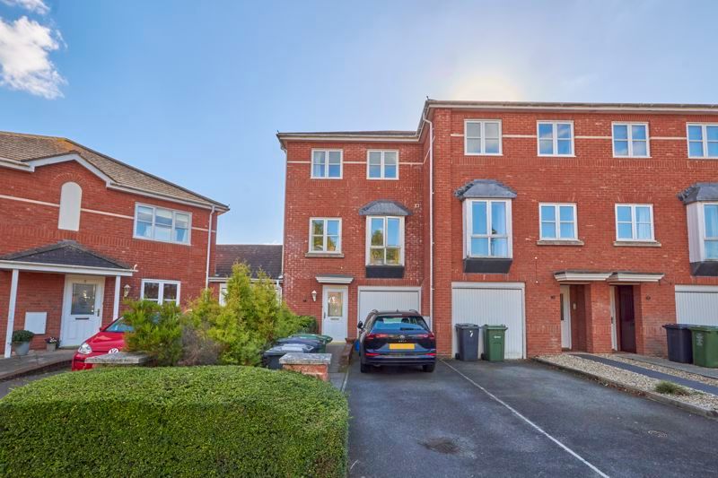 Property photo 1 of 16 Front