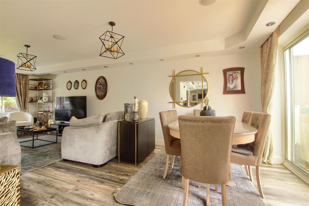 Property photo 3 of 19 Ws7.Jpg