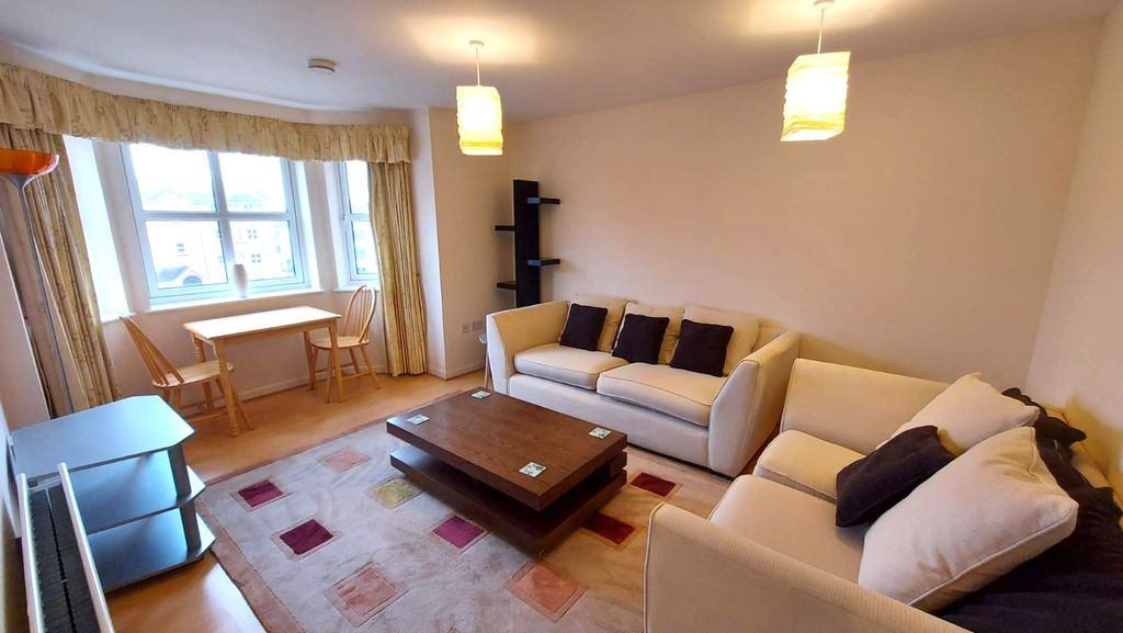 Property photo 2 of 9