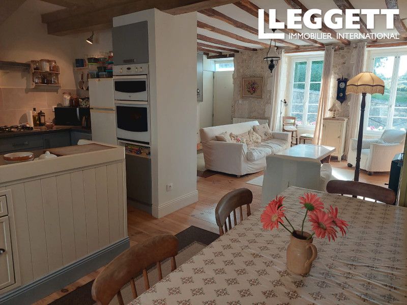 Property photo 3 of 10