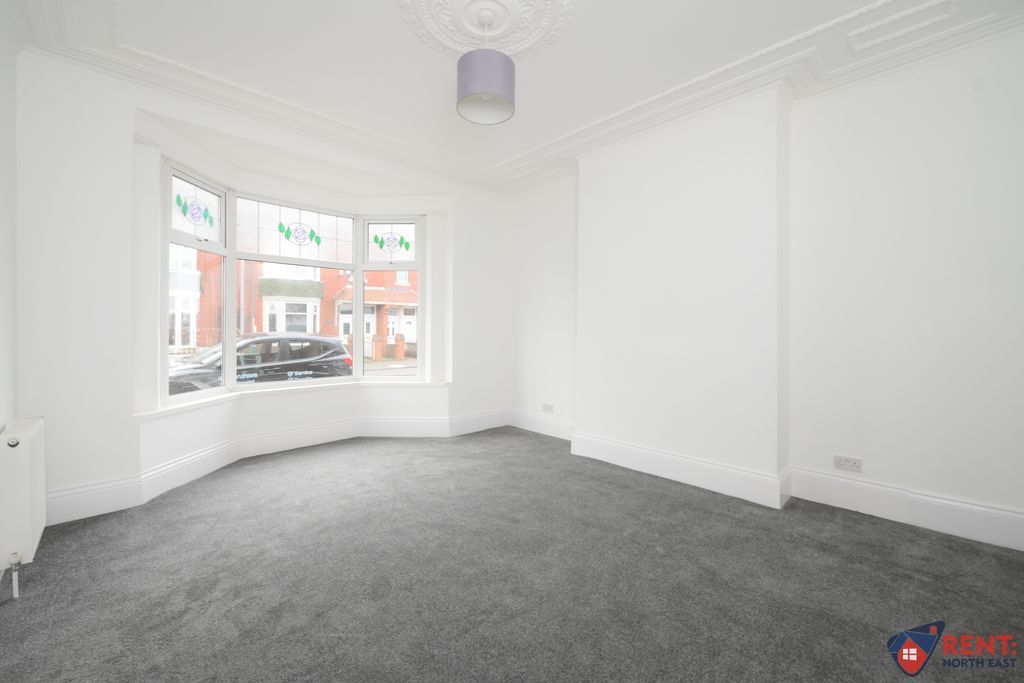 Property photo 3 of 11 Photo 11