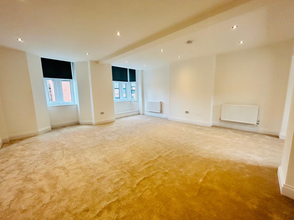 Property photo 2 of 10 Living Room