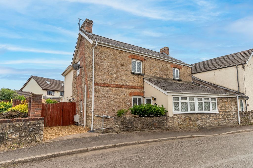 Property photo 1 of 29