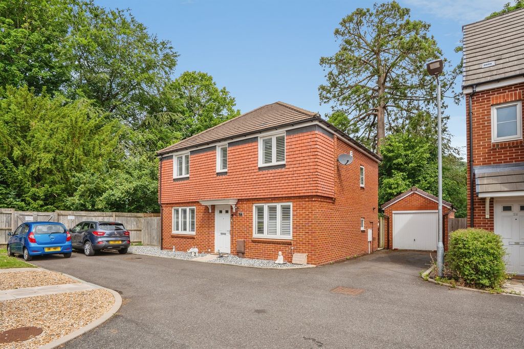 Property photo 1 of 22