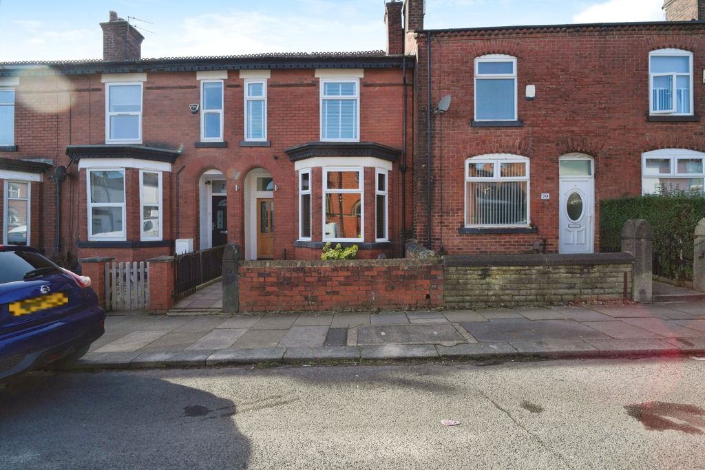 Property photo 2 of 18