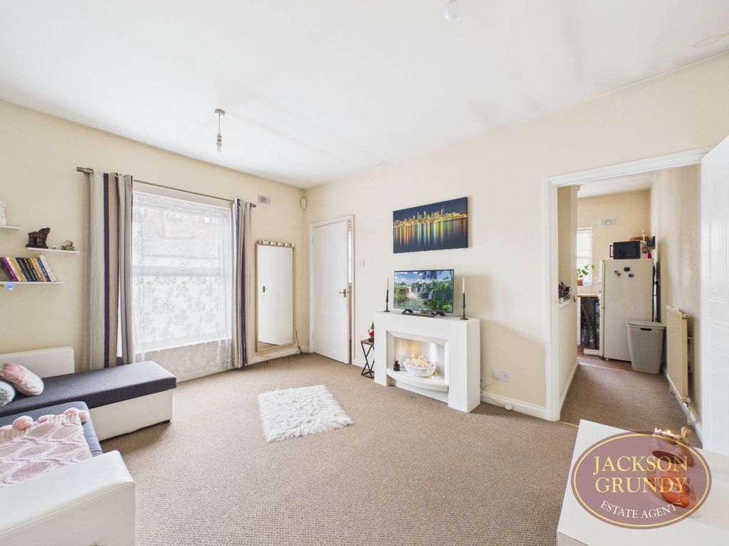 Property photo 1 of 7 Connaught Street