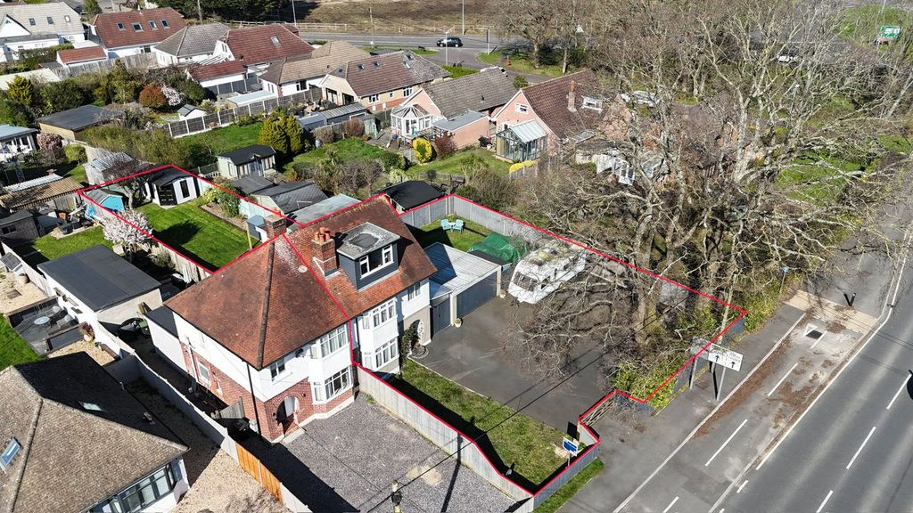 Property photo 2 of 22
