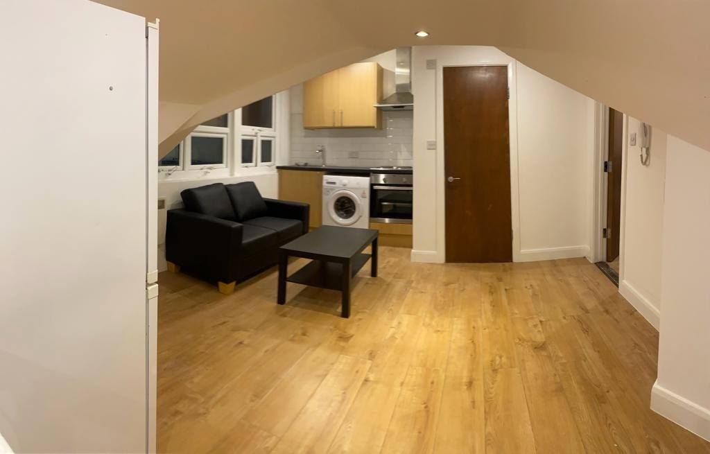Property photo 2 of 11 Gallery